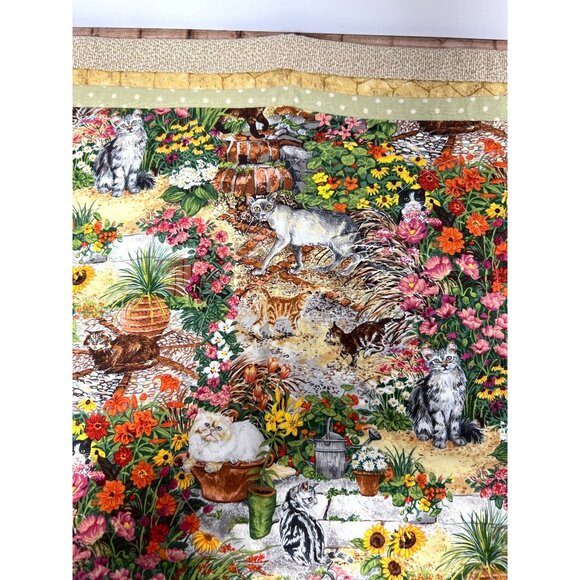 Handmade Quilted Wall Hanging, Cats In The Garden 37'' x 22'' - Picture 4 of 11